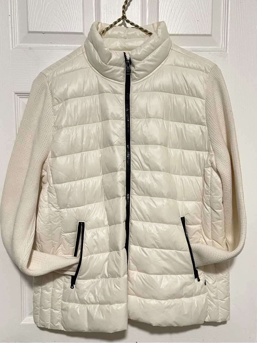 New Lou & Grey Cream Quilted Puffer Jacket with Knit Sleeves